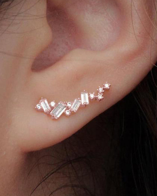 Boucles d'oreilles simples et brillantes à motifs géométriques